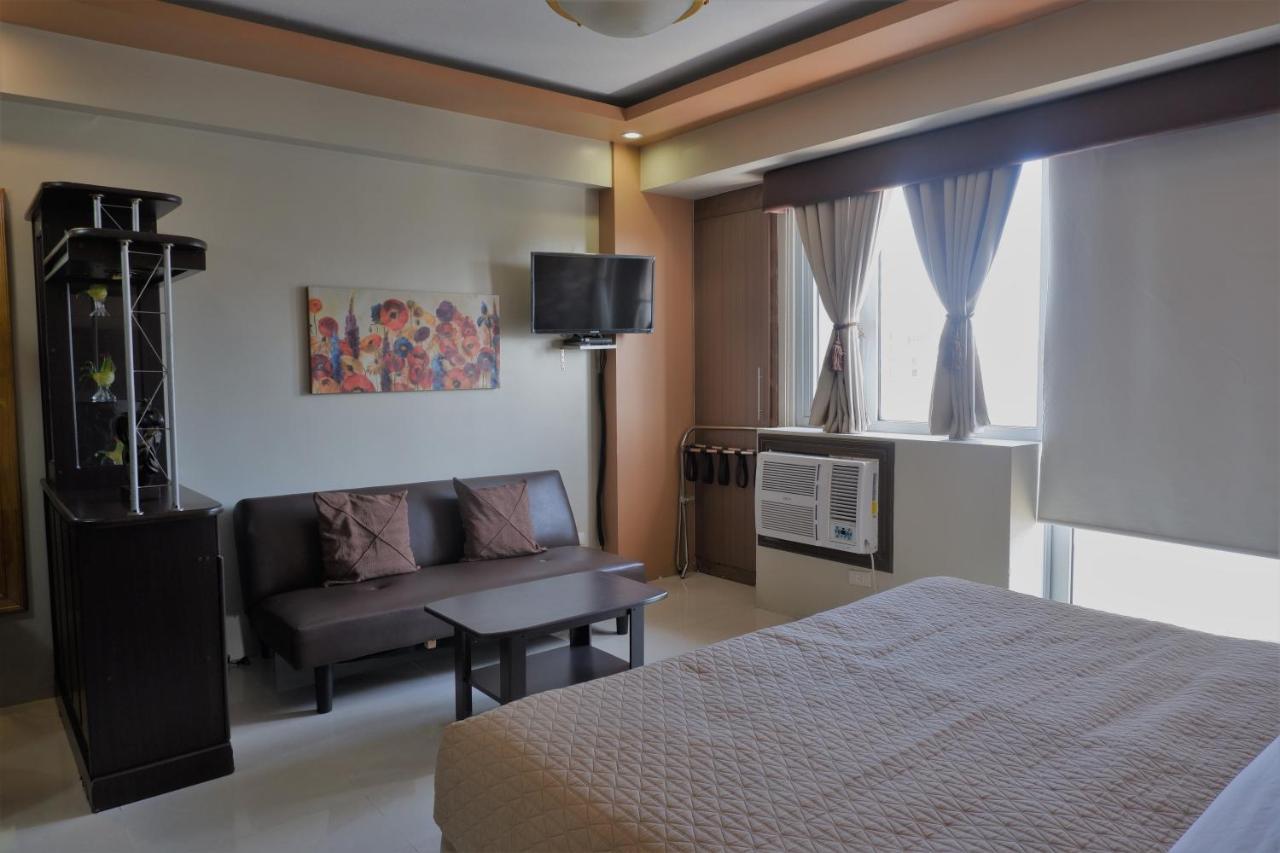 One Palm Tree Villas مانيلا المظهر الخارجي الصورة