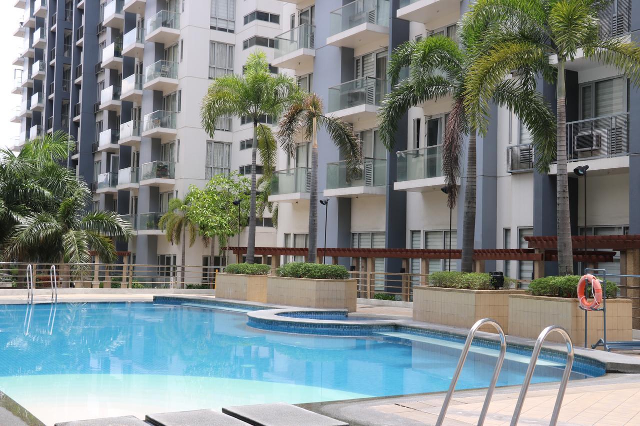 One Palm Tree Villas مانيلا المظهر الخارجي الصورة